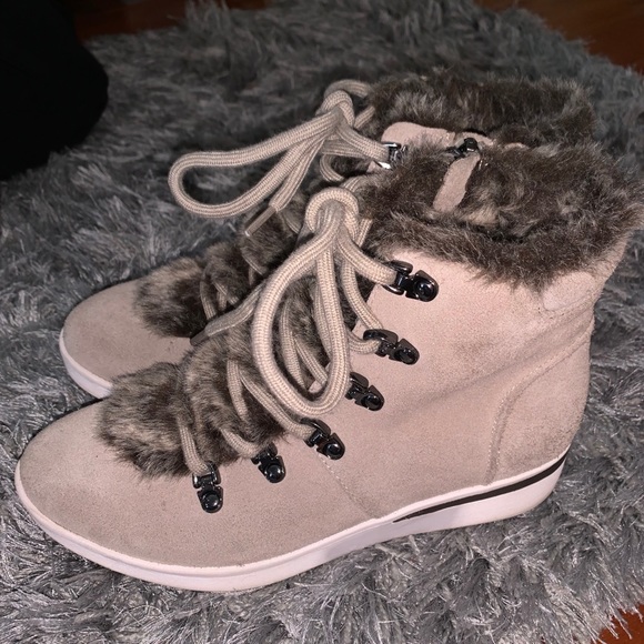 Women’s Booties - Picture 2 of 5